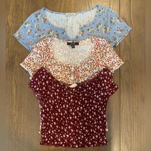3 Floral tops *Bundle*